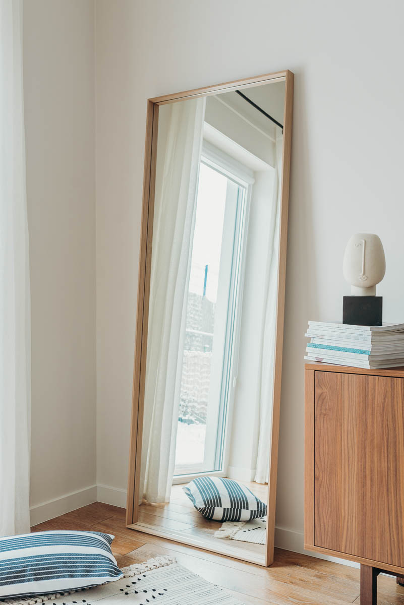 LUSTRO W DĘBOWEJ RAMIE - EDGY OAK