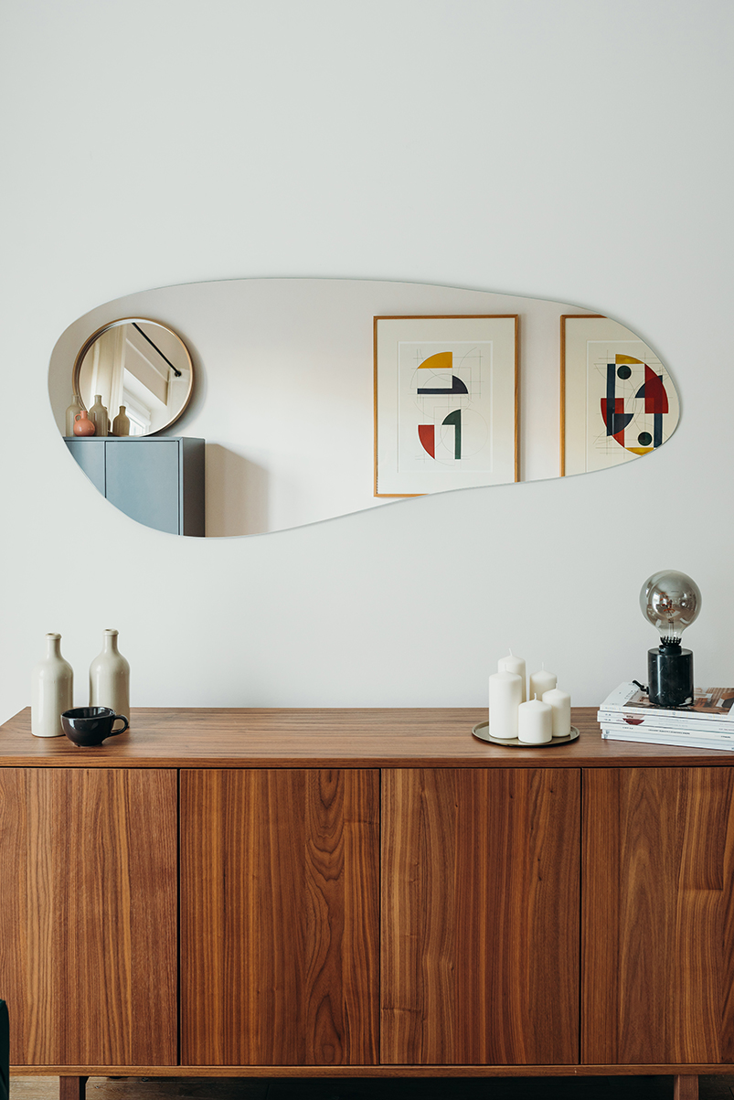 LUSTRO W KSZTAŁCIE ORAGNICZNYM - POZIOME