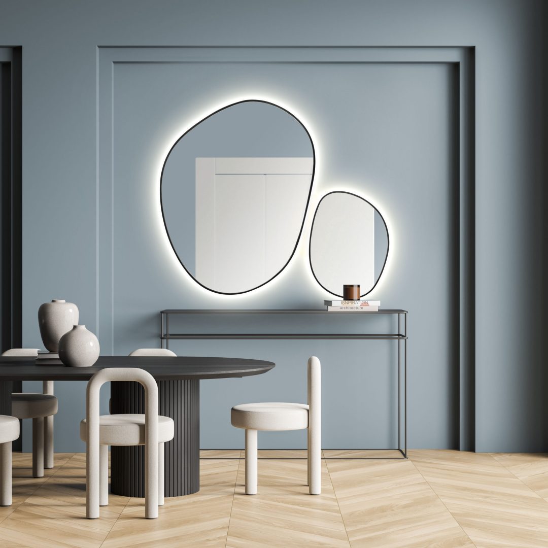 LUSTRO O ORGANICZNYM KSZTAŁCIE W CZARNEJ RAMIE PODŚWIETLANE - TANDEM