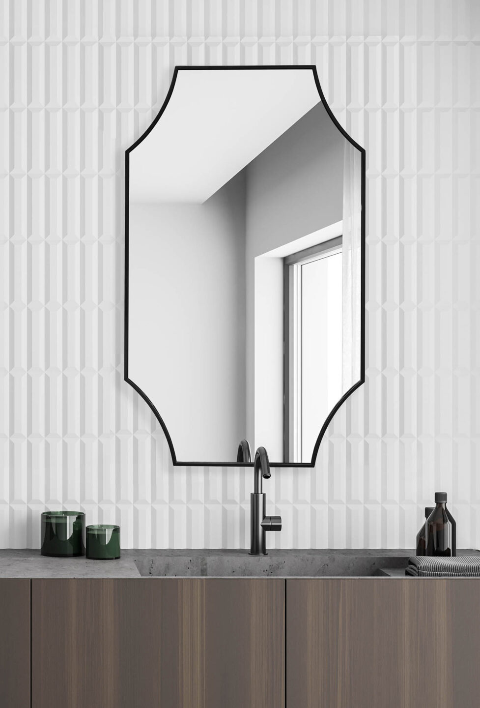 lustro Flosssy w czarnej ramie w białej łazience nad umywalką