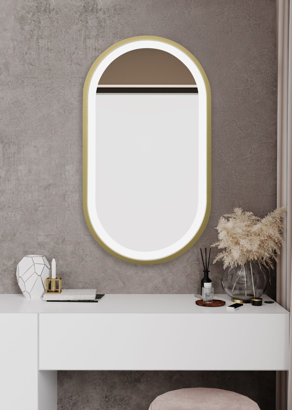 lustro owalne w złotej ramie do makijażu nad toaletką