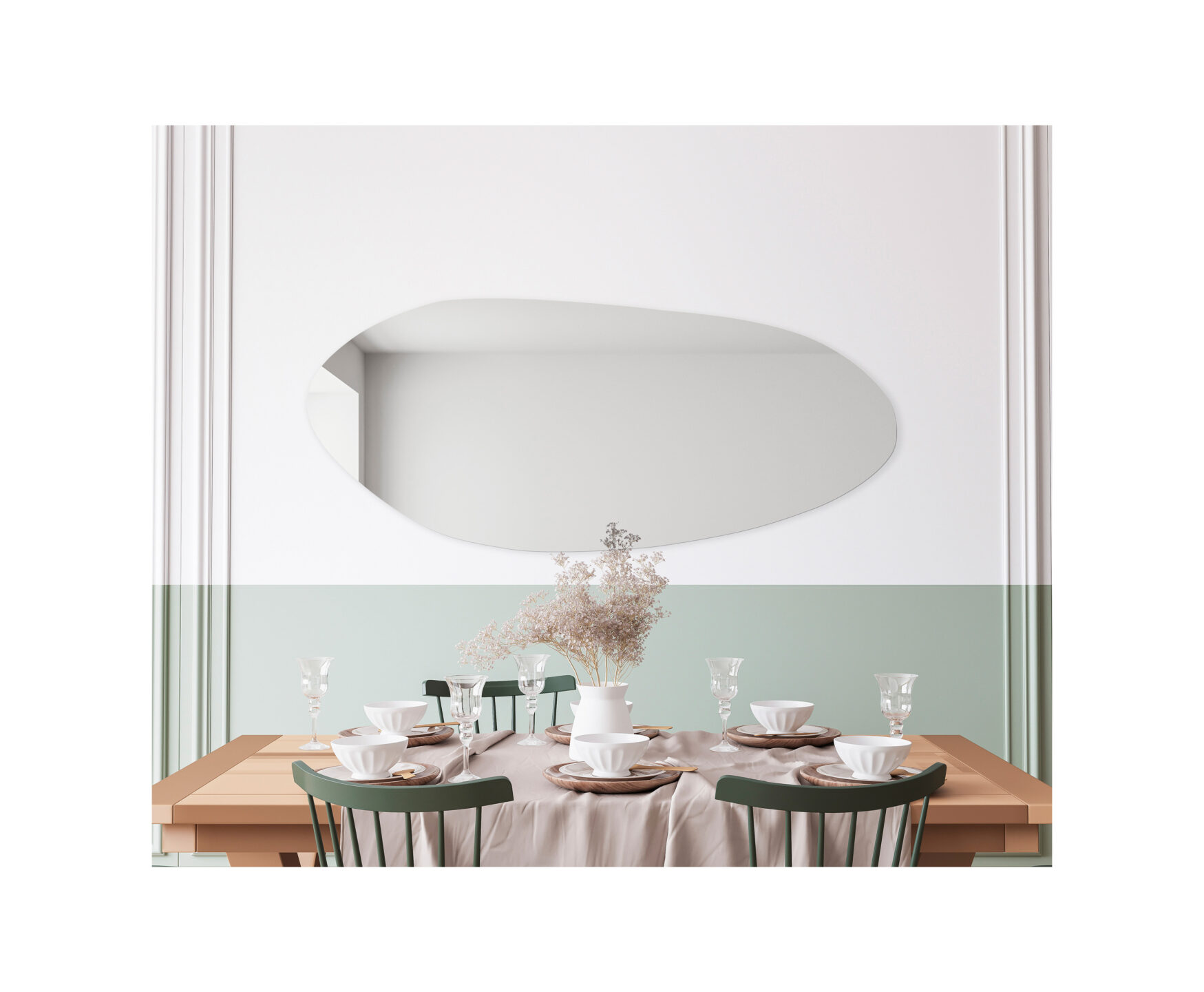 lustro o kształcie nieregularnym w jadalni