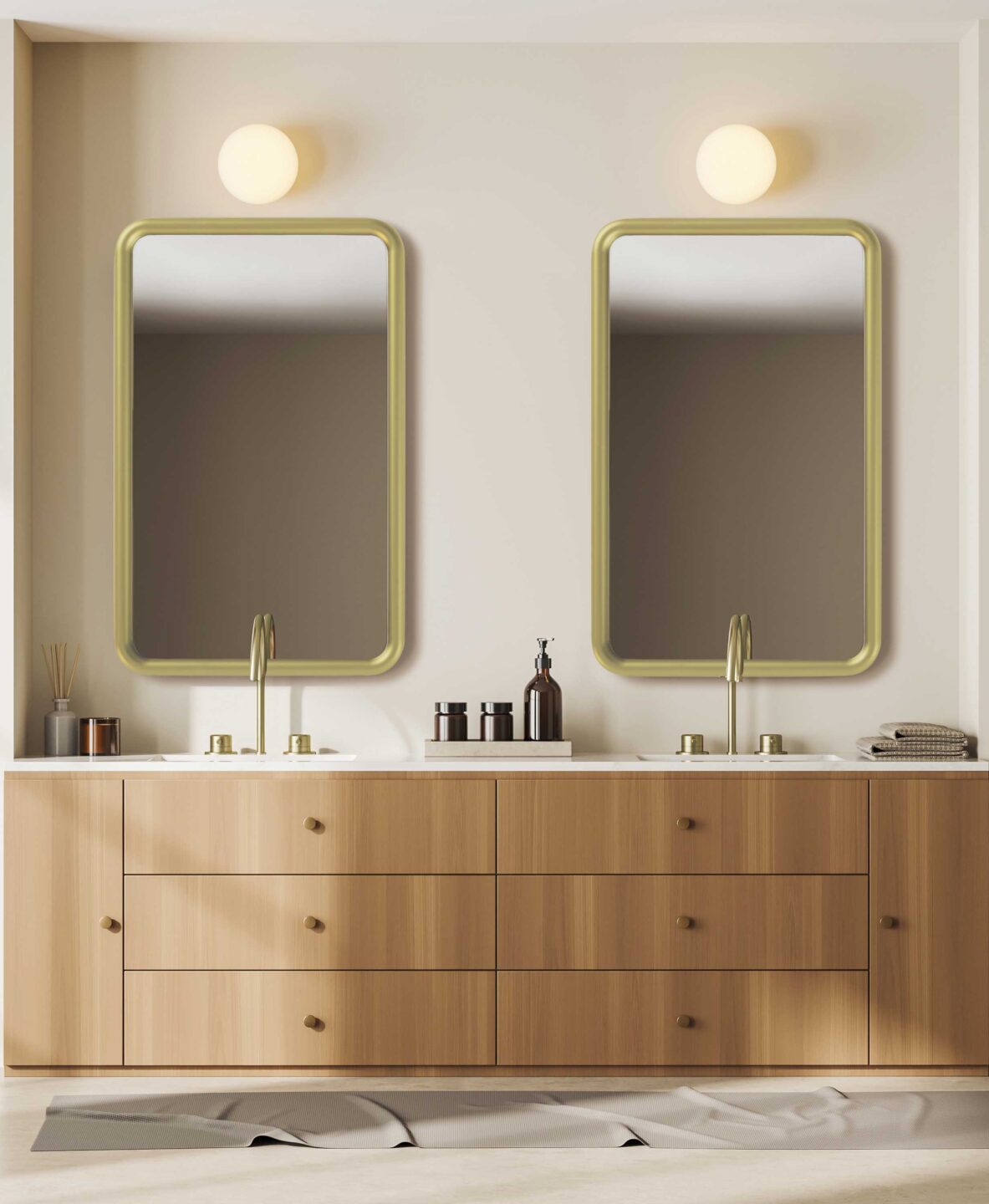 LUSTRO W ZŁOTEJ RAMIE Z ZAOKRĄGLONYMI NAROŻNIKAMI - PUFFY