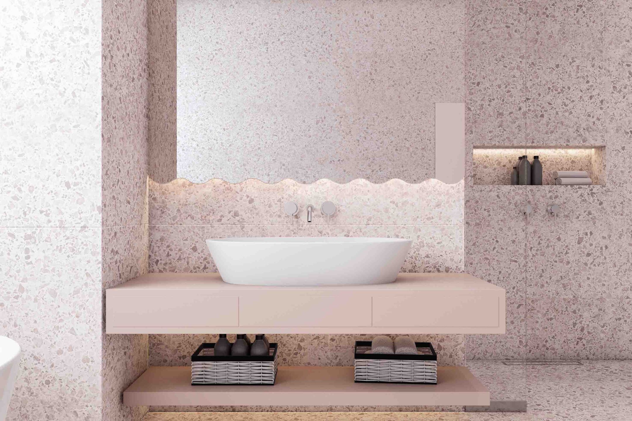 lustro frilly top and bottom w łazience z lastryko